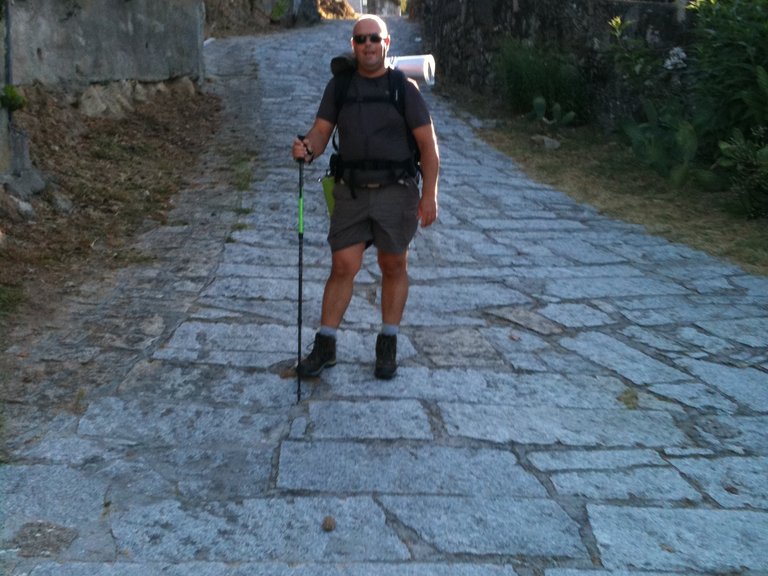 [Translate to UK - englisch:] Patient on his way to the Camino de Santiago route
