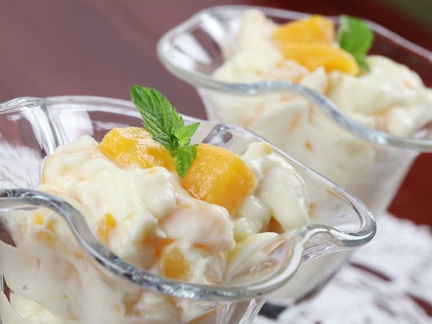 Zabaglione with Peaches and Vanilla Ice Cream